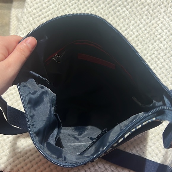 Tommy Hilfigure Blue & White Monogram Crossbody Bag Canvas Shoulder Bag - Picture 7 of 8